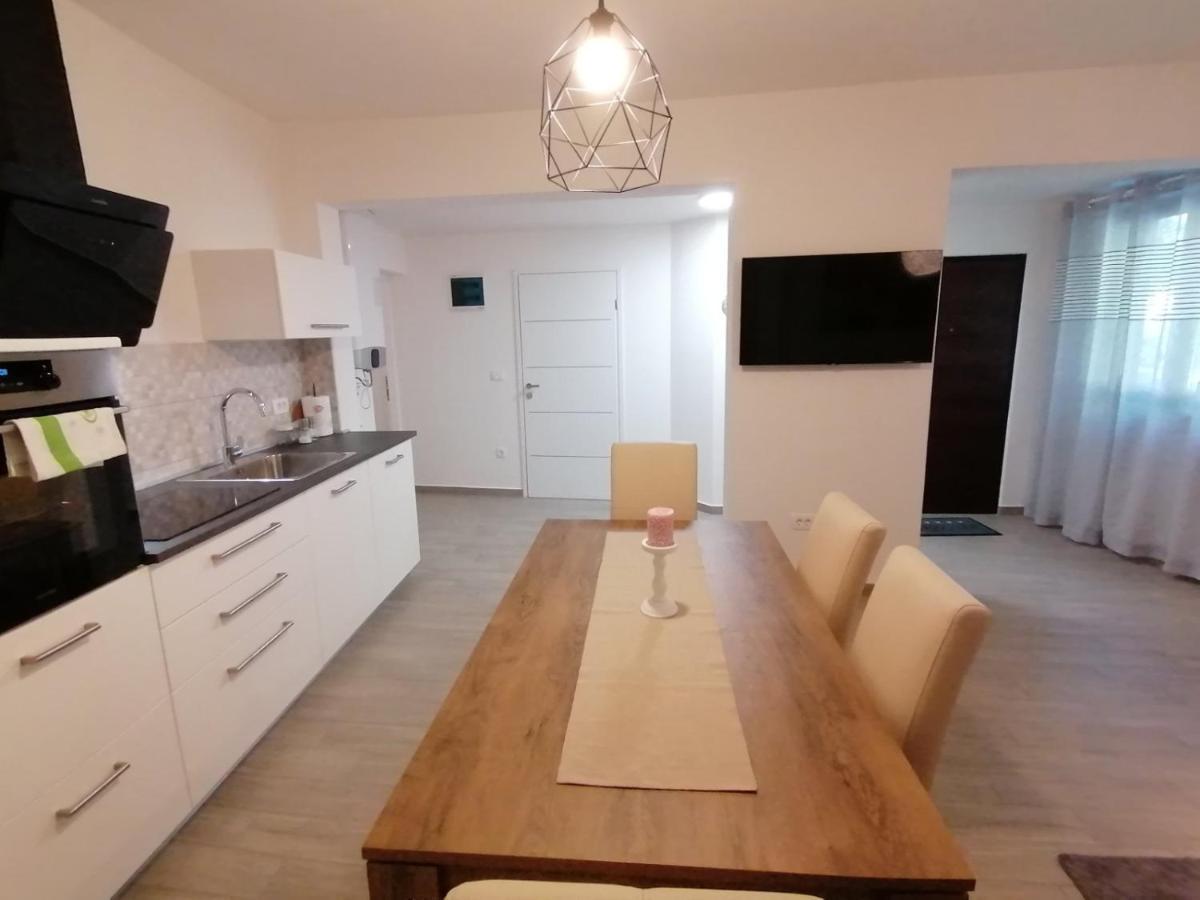 Apartments Pepe Novigrad Istria Buitenkant foto